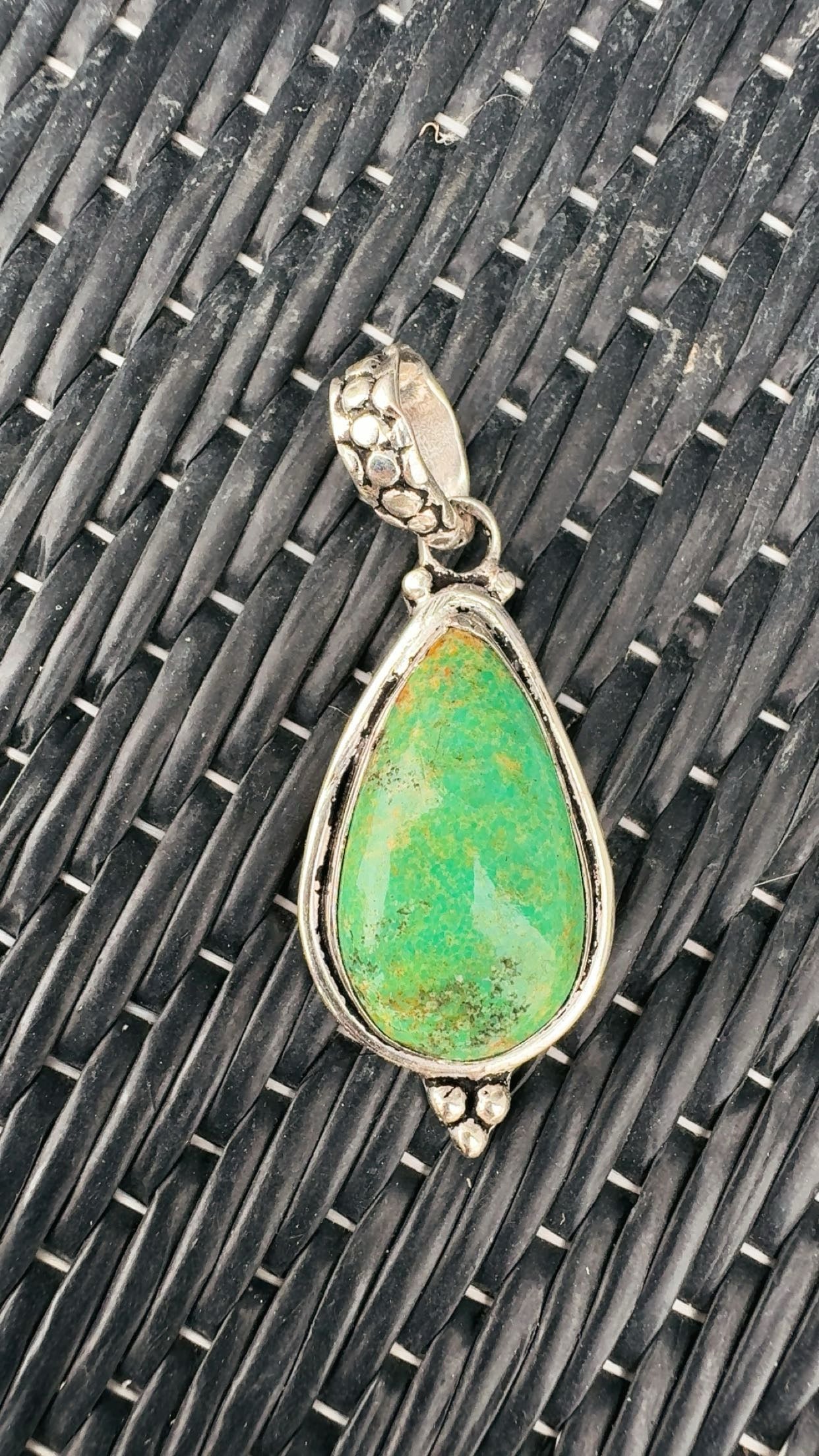 Green Sonoran N Pearls Drop: Sterling Silver 925 solid & plated pieces