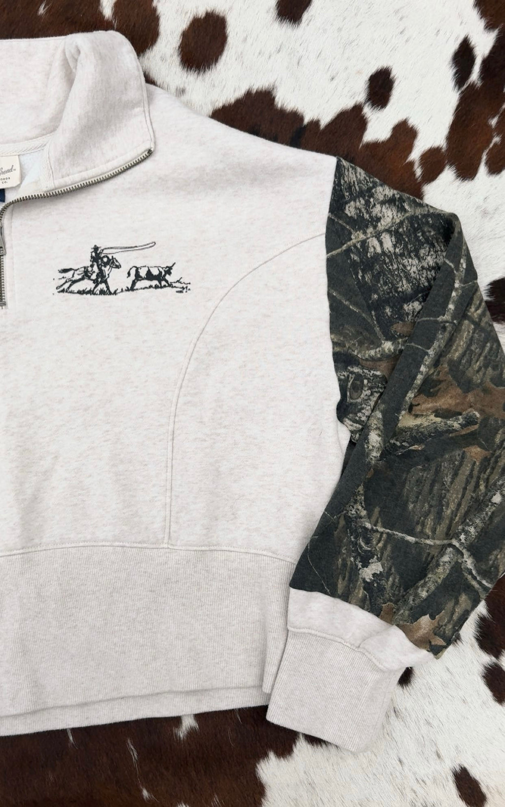 NEW! CUSTOM REWORK: Light Gray & Mossy Oak Camo Half Zip Hand Sewn Pullover Size XL cropped (fits M/L)