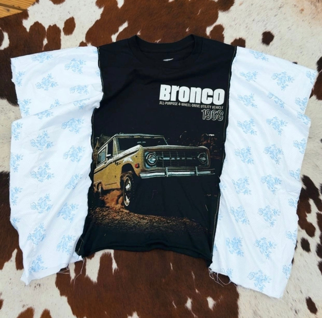 NEW! CUSTOM REWORK: Black & Floral Boho Sleeve Bronco Hand Sewn Graphic Tee Size XL (fits M-XL)
