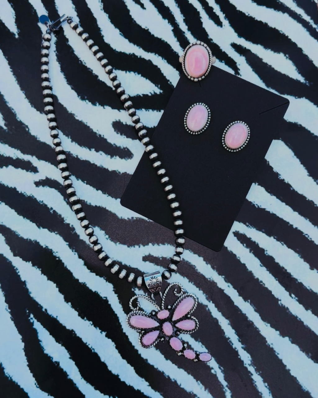 PINK CONCH/NATIVE PEARLS MINI DROP: Sterling Silver Pieces