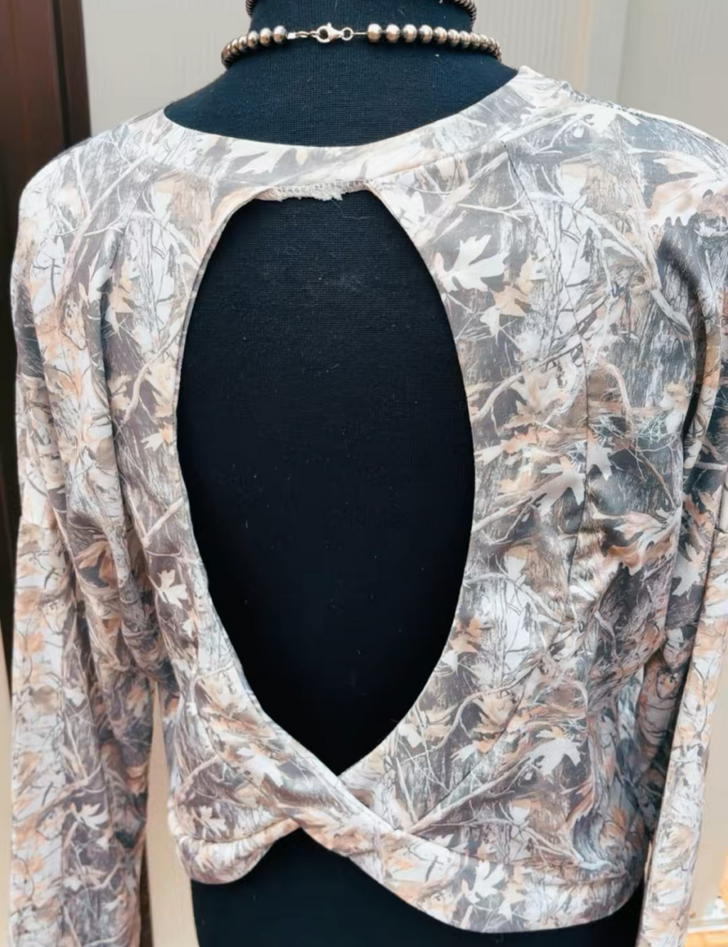 WHITE CAMO BACKLESS TOP (pre-order)